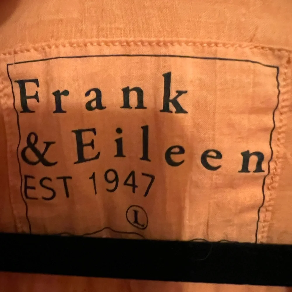 #872 Frank & Eileen Coral Button-Down Shirt Large - Picture 5 of 6
